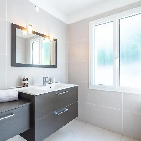 Villa Aurval By Interhome